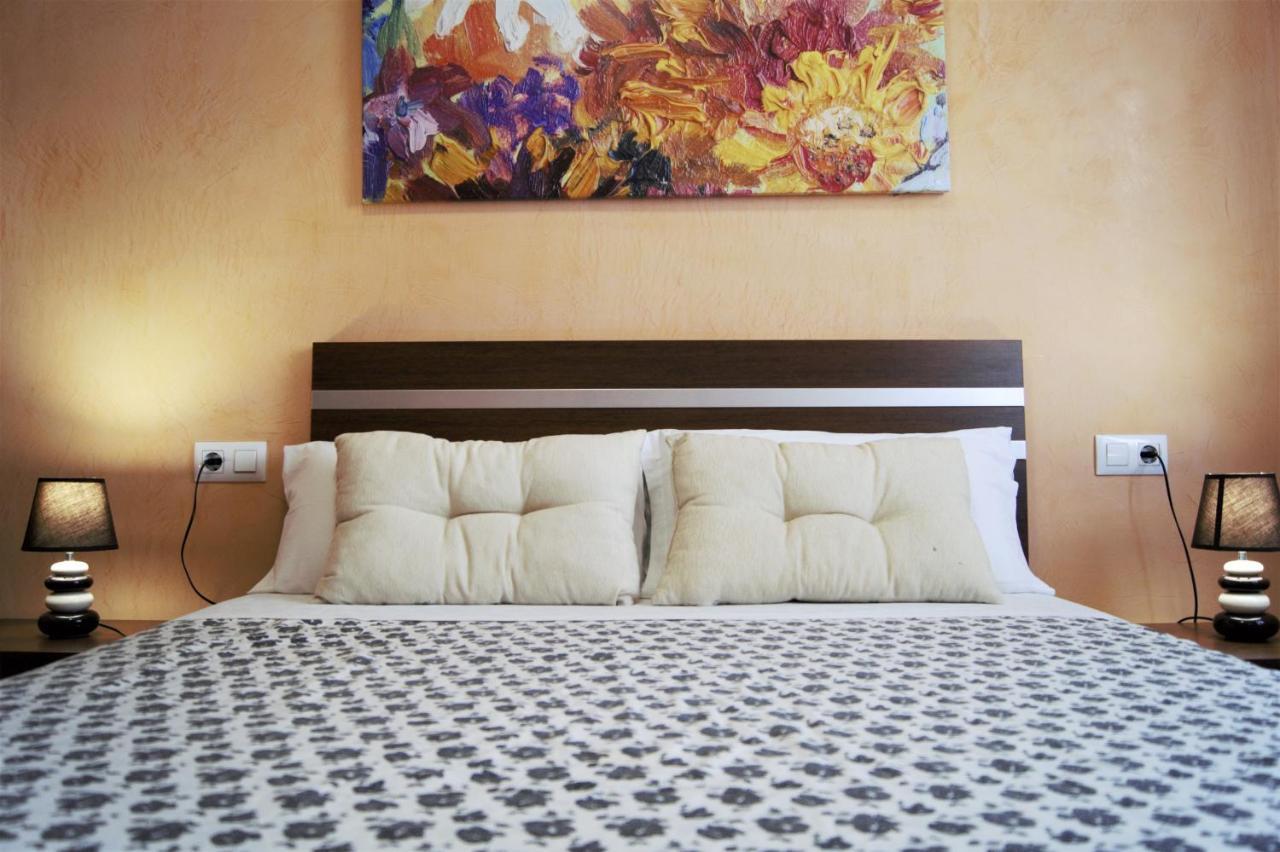Amplio Piso 8 Mts Mezquita - Wifi - A/C - Parking Cordoba Ngoại thất bức ảnh