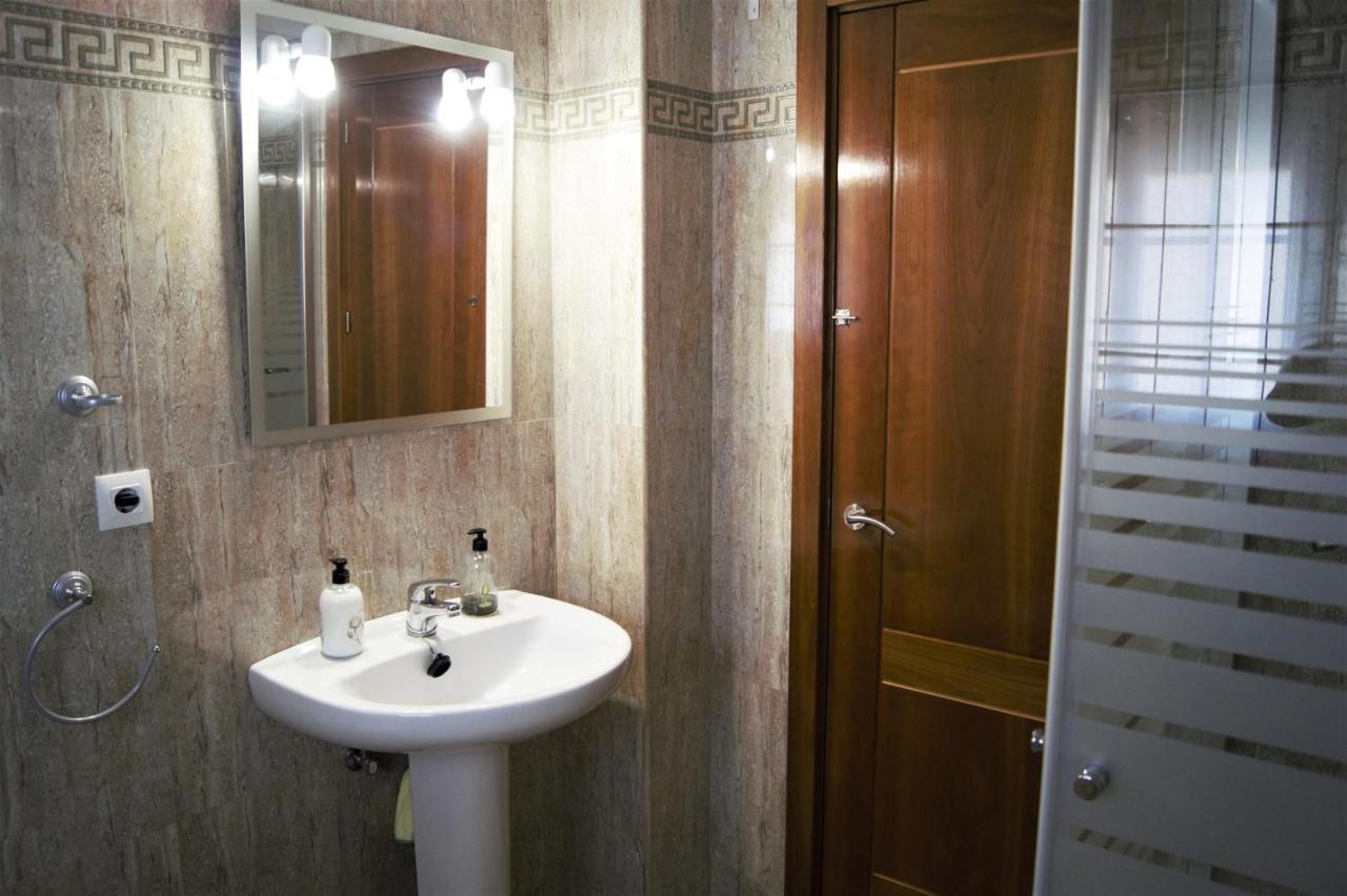 Amplio Piso 8 Mts Mezquita - Wifi - A/C - Parking Cordoba Ngoại thất bức ảnh